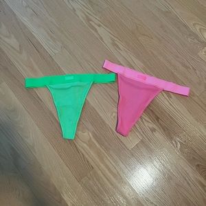 Skims- Cotton Ribbed Thong